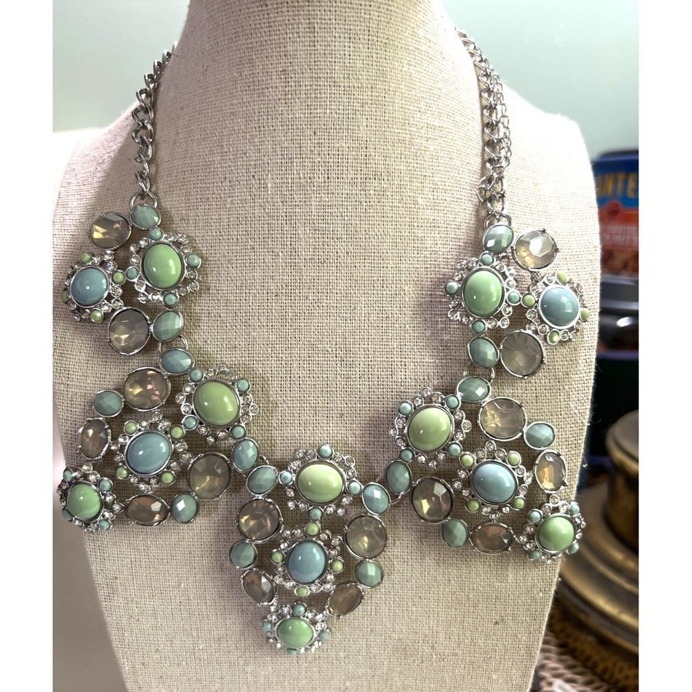 Lia Sophia Green Statement Necklace -- New With Tags